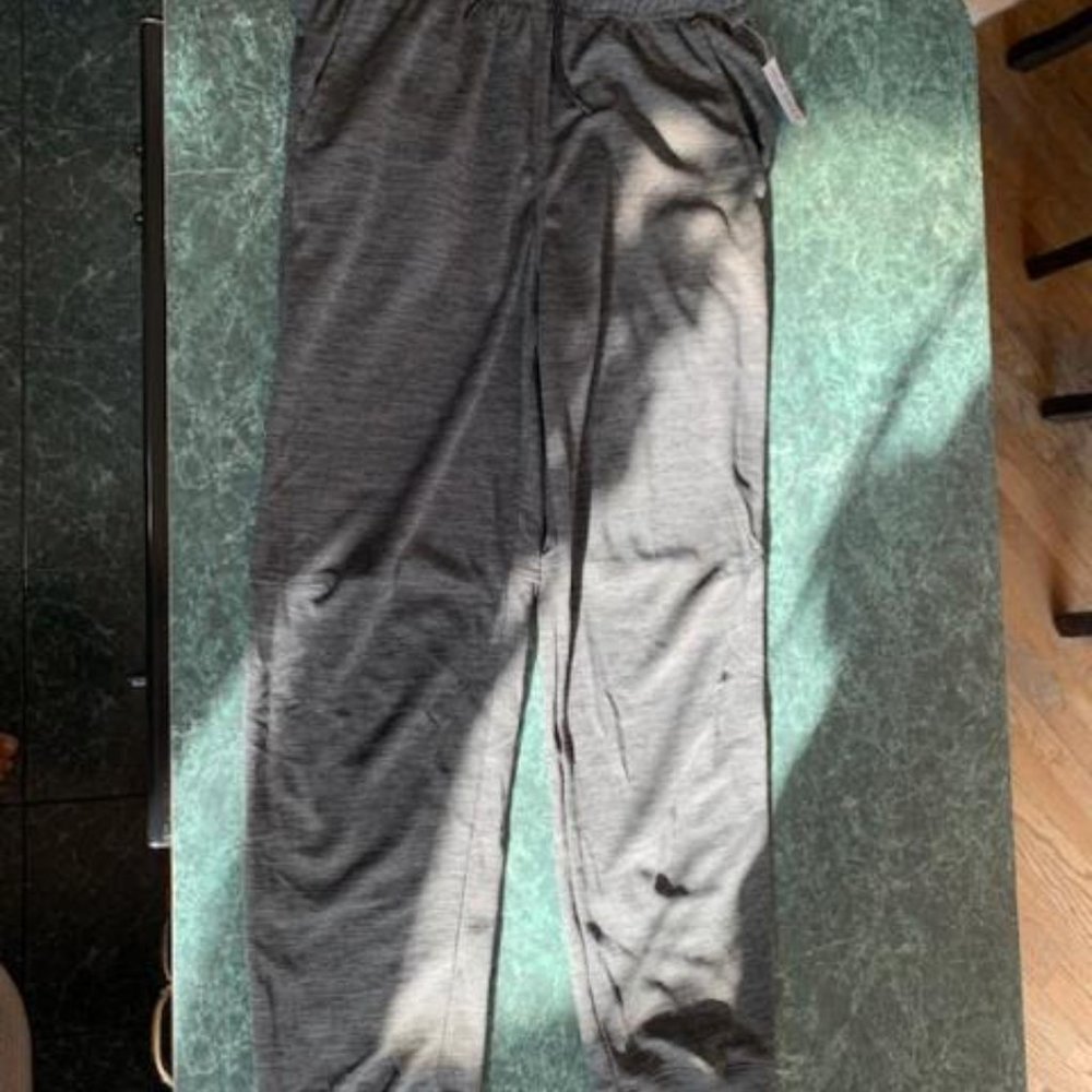 BRAND NEW - Old Navy Go-Dry Cool Mesh Joggers - Gray - Boys XL (14-16)